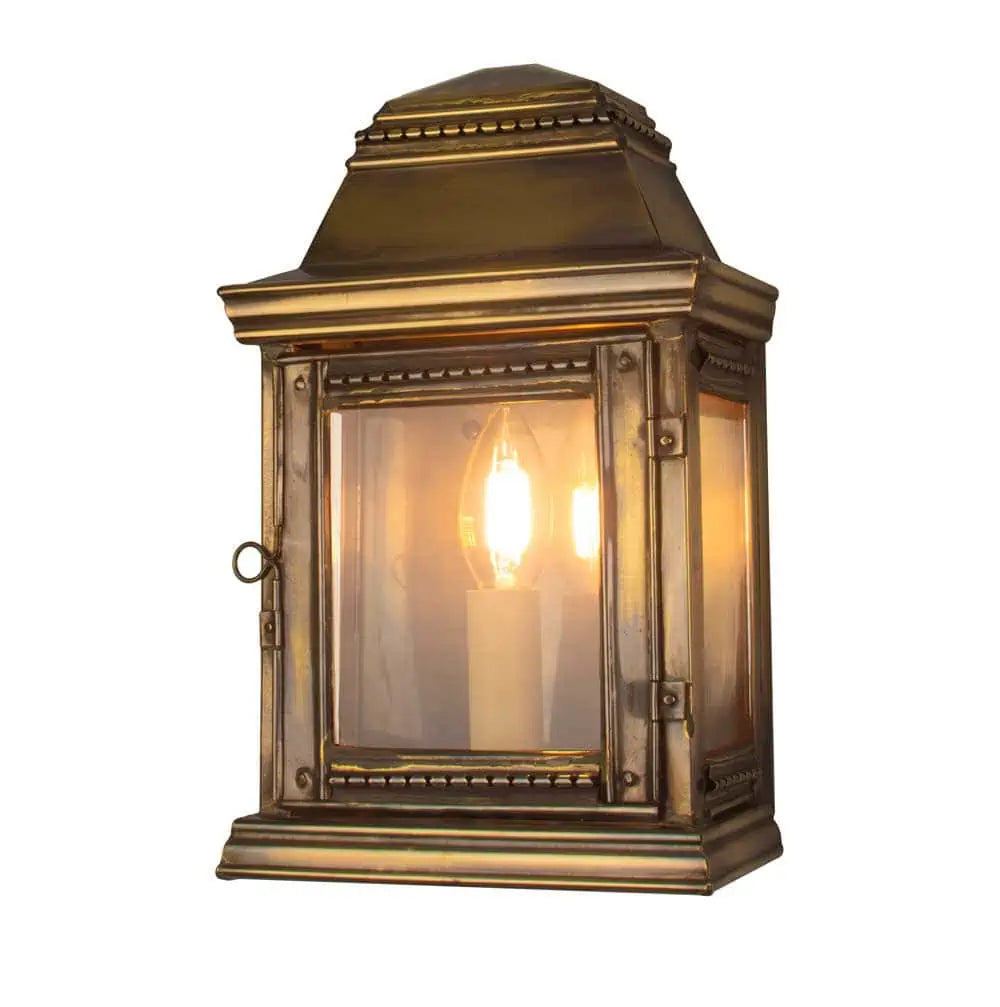 Stable Wall Lamp