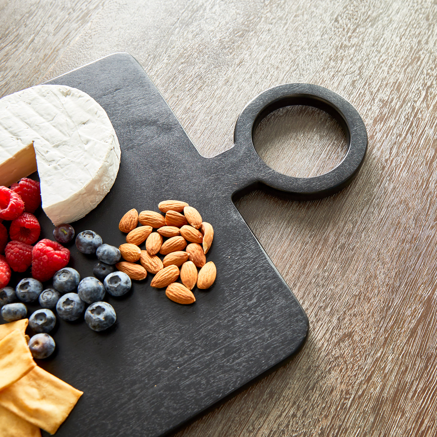 Nox Serving Board