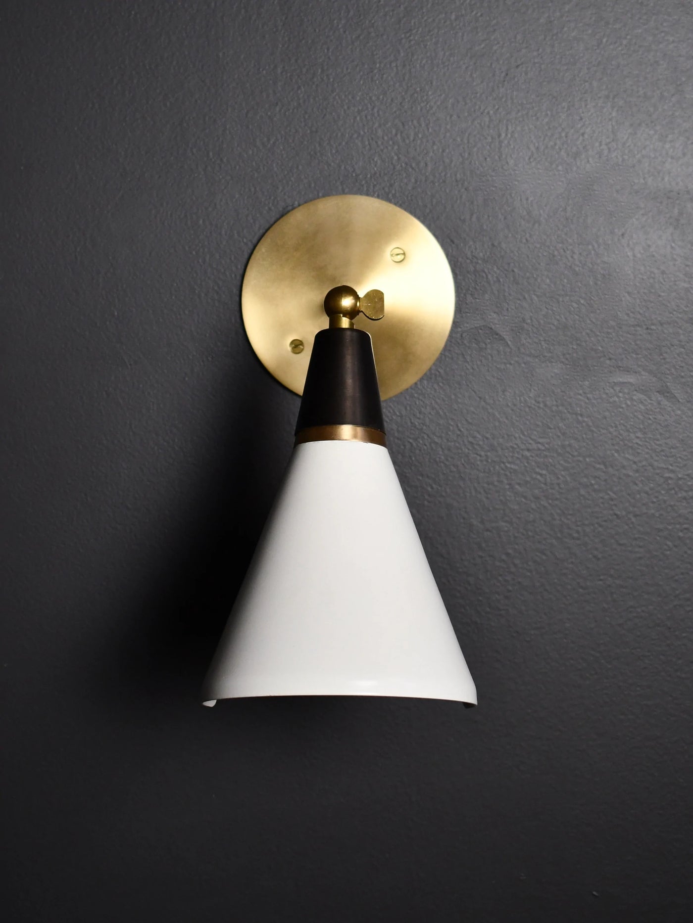 Petite Magari Wall Lamp