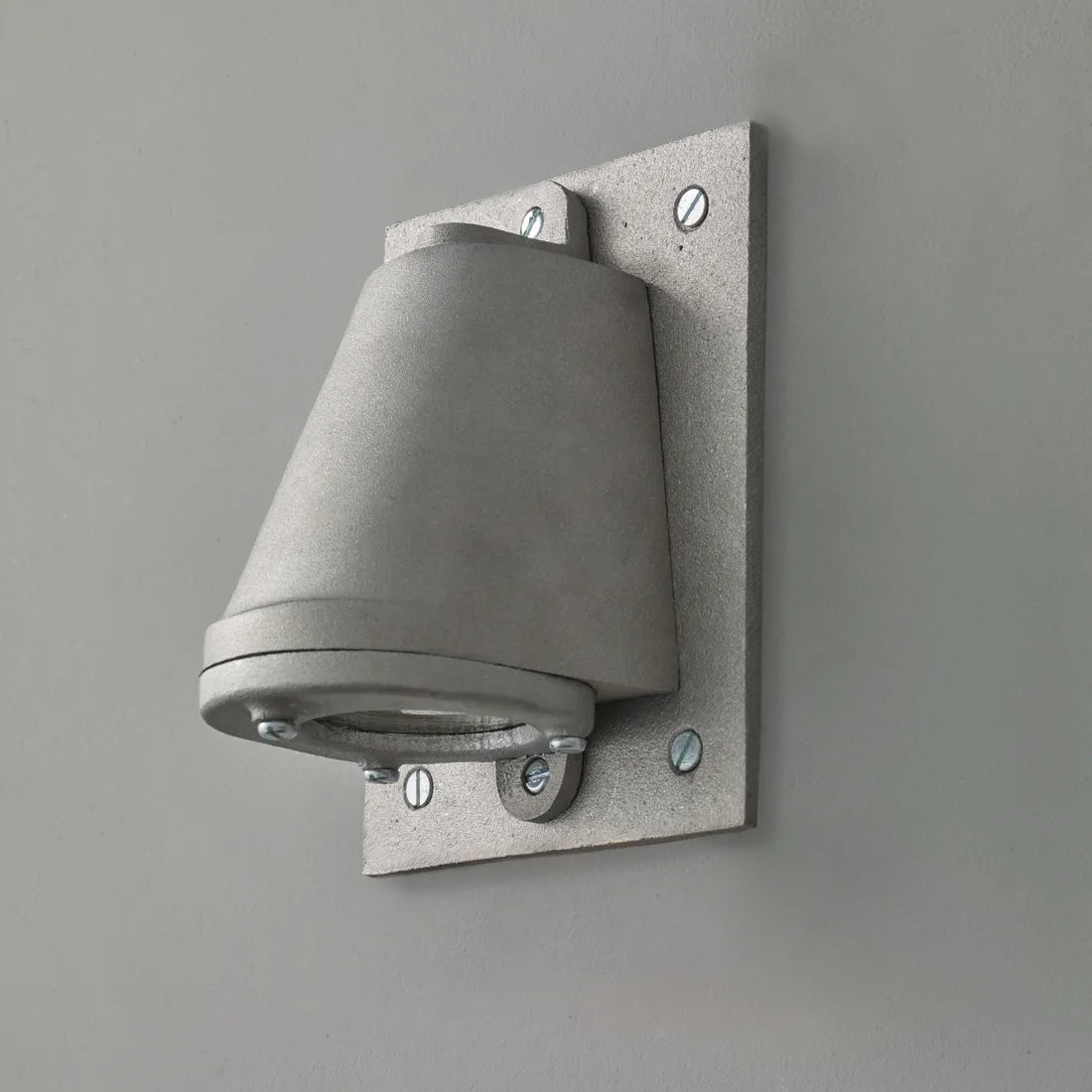 Mast Wall Light - Outdoor