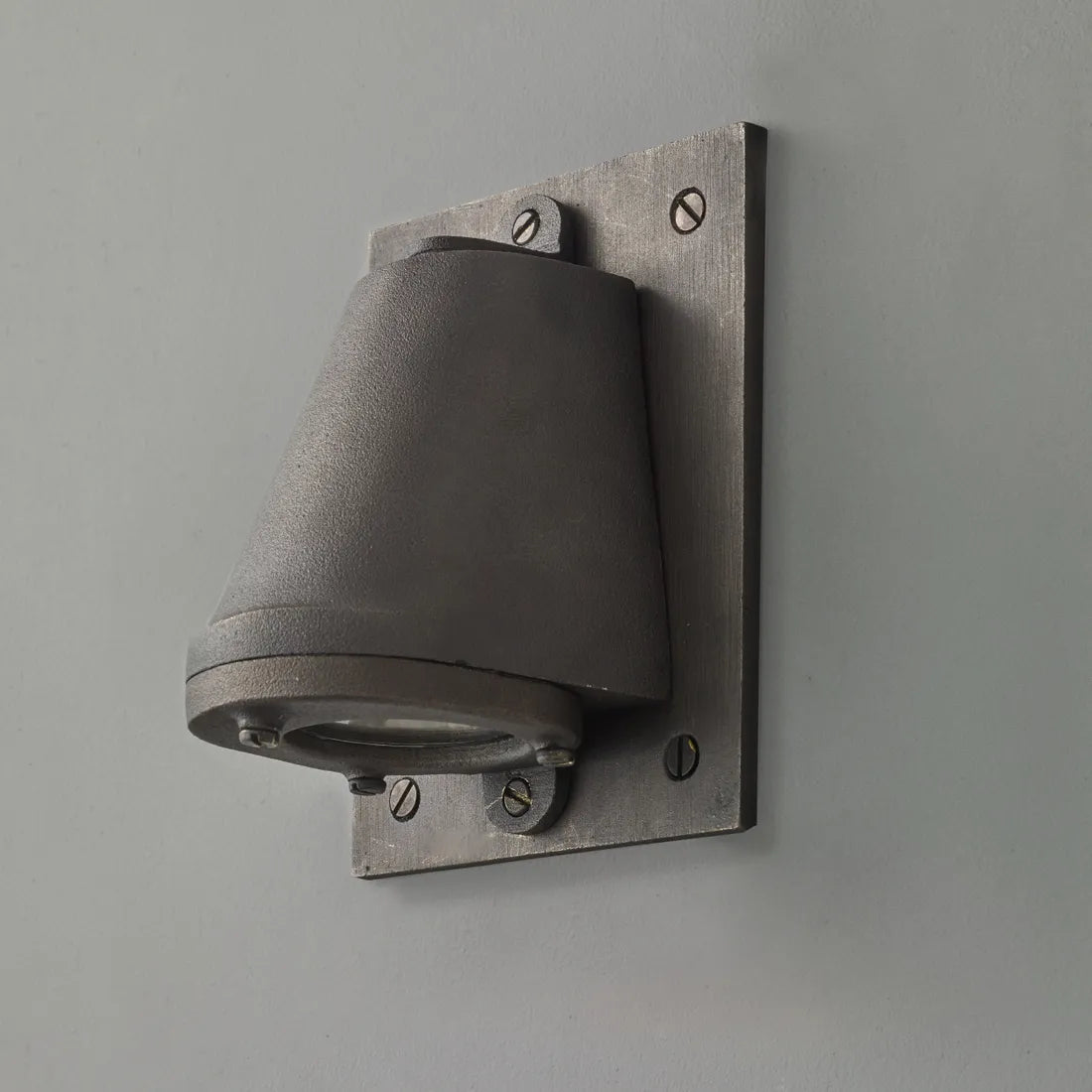 Mast Wall Light - Outdoor