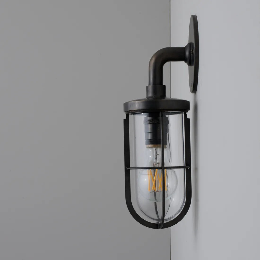 Weatherproof Ship's Well Glass Light